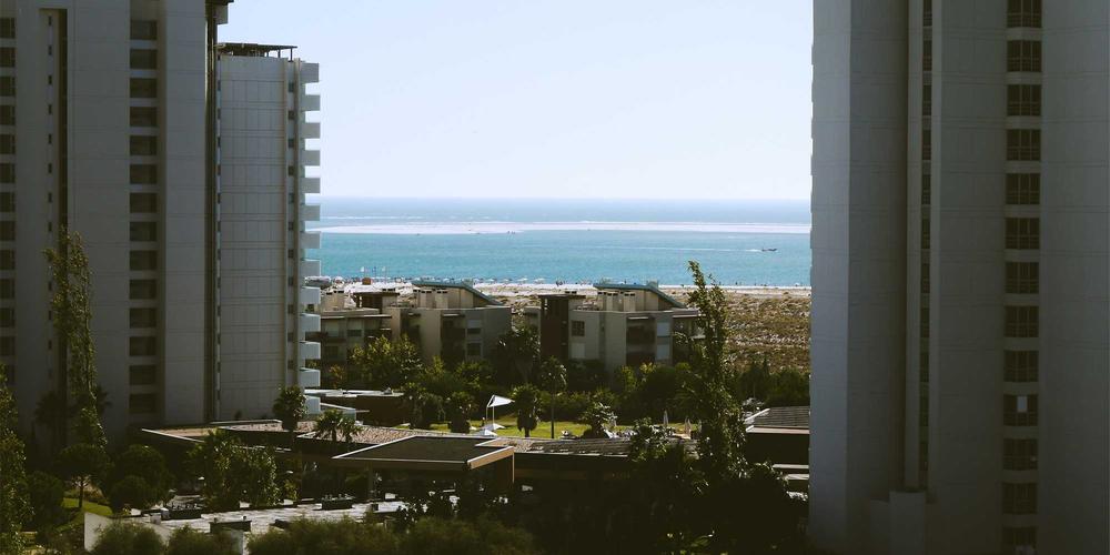 Seasonal party bus events in Streamwood